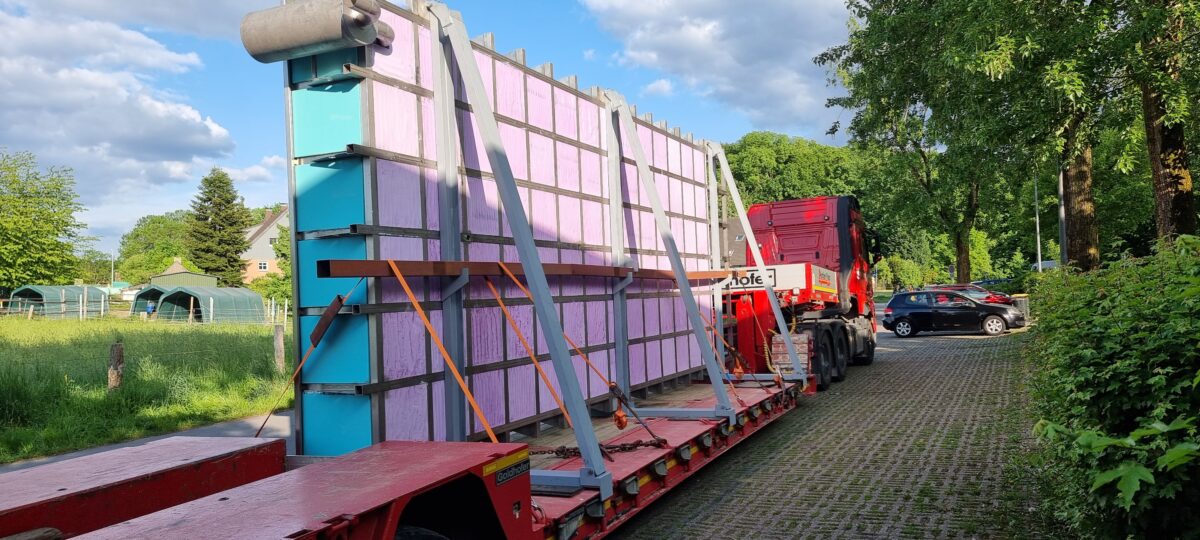 Maßgefertigtes Kneippbecken aus Edelstahl 1.4571 (V4A), produziert von Edelstahlverarbeitung Schmitt in Sohland, Sachsen.